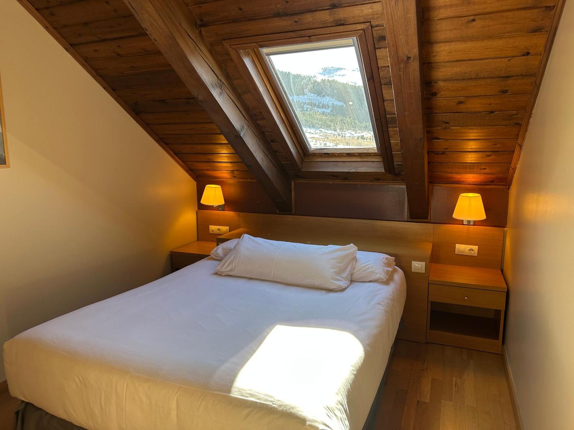 Aparthotel Siente Boi & Spa Pla de l'Ermita Exterior photo